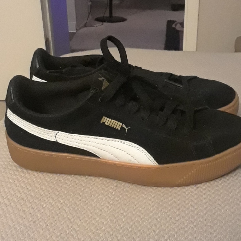 Puma Sneakers Size 9